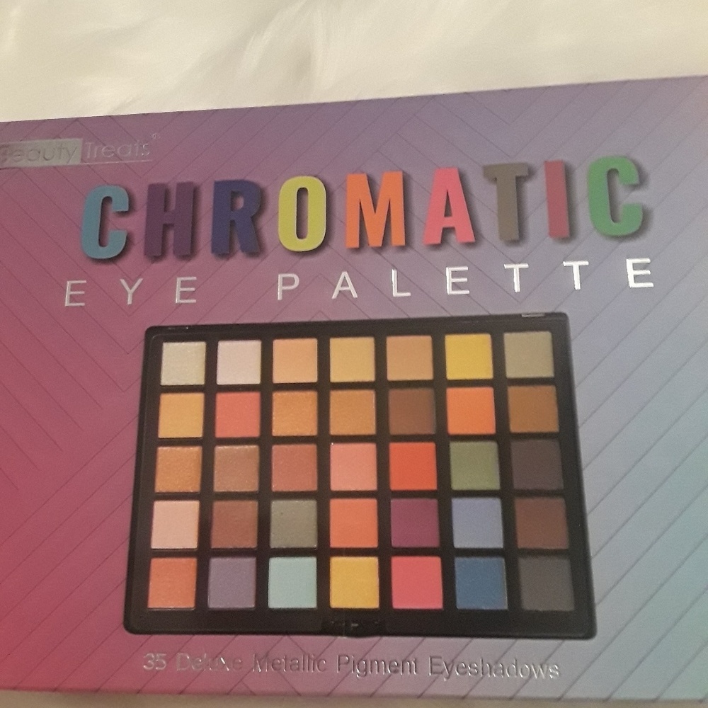 CHROMATIC. EYE  PALETTE